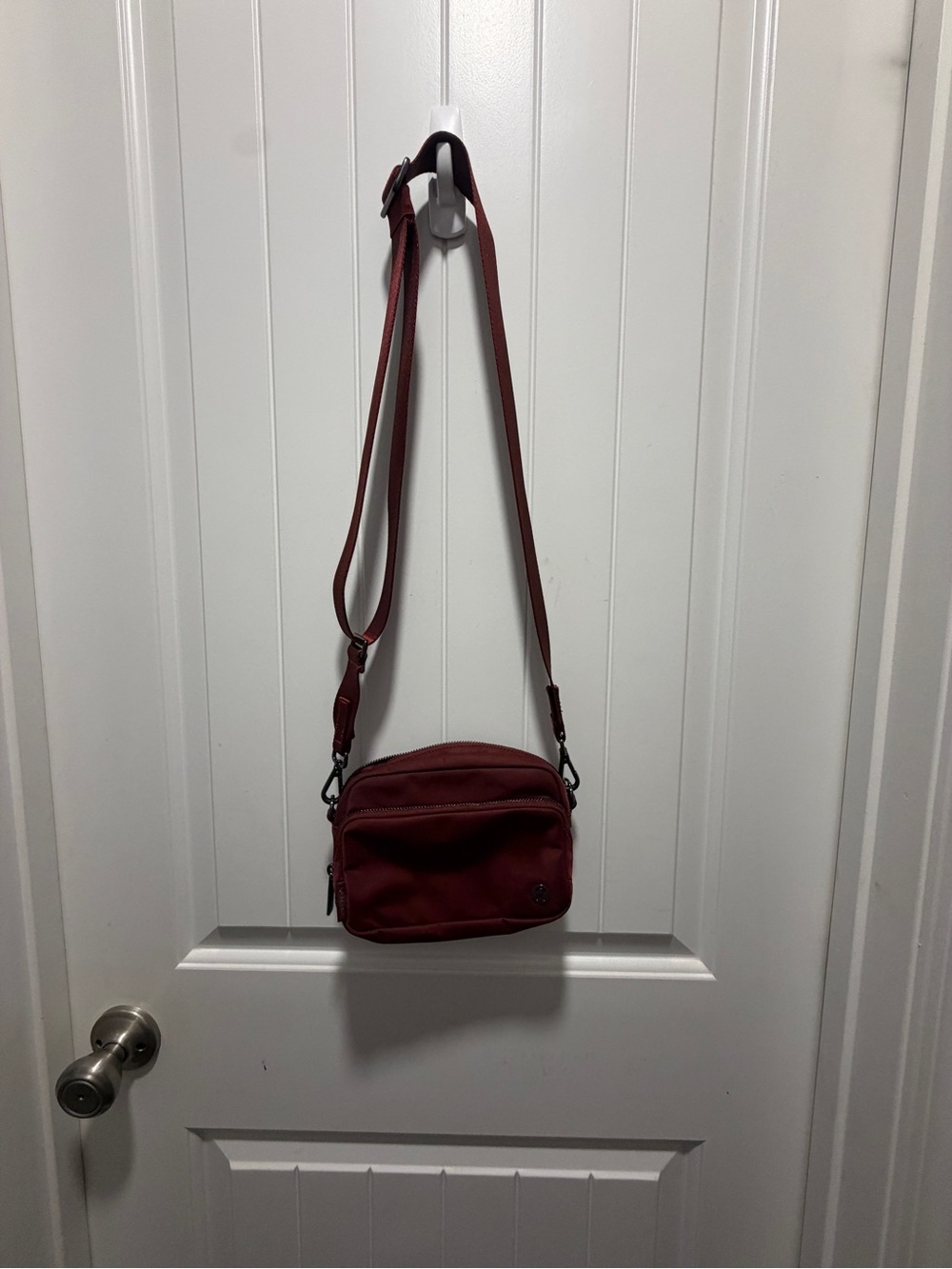 lululemon athletica Small Crossbody Bag in Burgundy